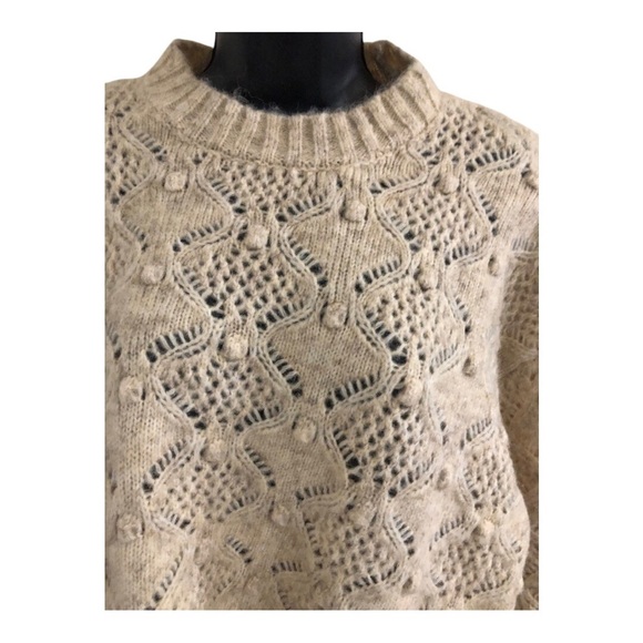 Tan crewneck knotted heirloom farmhouse style fuzzy crochet knit sweater size L - Picture 13 of 17